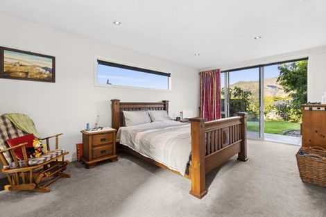 Photo of property in 83 Rob Roy Lane, Wanaka, 9305