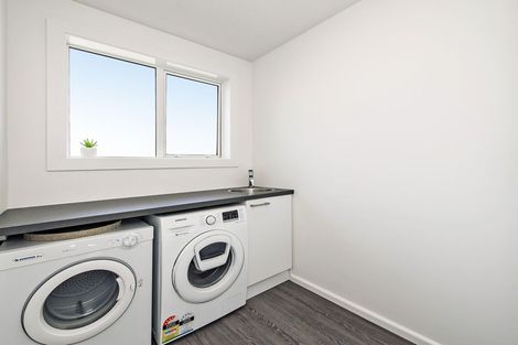 Photo of property in 25 Roydvale Avenue, Burnside, Christchurch, 8042