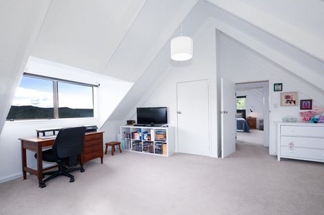 Photo of property in 6 Puketiro Place, Paihia, 0200