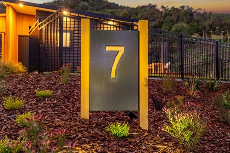 Photo of property in 7 Margaret Mahy Drive, Blue Mountains, Upper Hutt, 5371