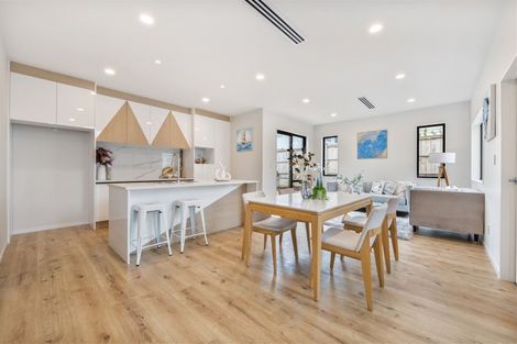 Photo of property in 24 Carrygawley Road, Flat Bush, Auckland, 2019