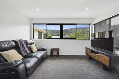 Photo of property in 25 Ngatitoa Street, Tawa, Wellington, 5028