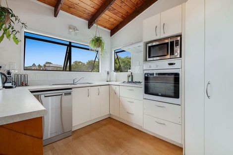 Photo of property in 61 Polkinghorne Drive, Manly, Whangaparaoa, 0930