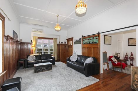 Photo of property in 55 Vivian Street, New Plymouth, 4310