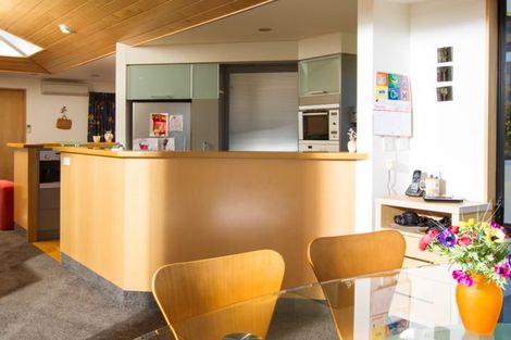 Photo of property in 33 Beulah Avenue, Rothesay Bay, Auckland, 0630