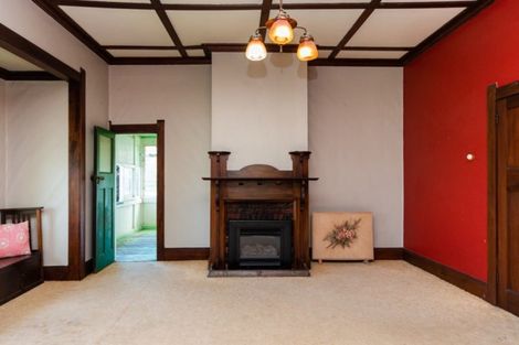 Photo of property in 20 Roslyn Road, Bluff Hill, Napier, 4110