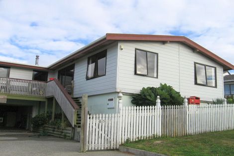 Photo of property in 85 Frobisher Street, Island Bay, Wellington, 6023