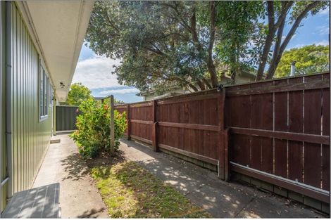 Photo of property in 1/2 Trigg Crescent, Taradale, Napier, 4112