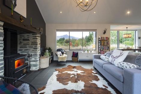 Photo of property in 34 Mountain View Road, Dalefield, Queenstown, 9371