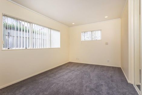 Photo of property in 12/16 Vinograd Drive, Te Atatu Peninsula, Auckland, 0610