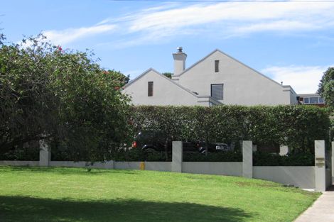 Photo of property in 2/331 Beach Road, Campbells Bay, Auckland, 0630