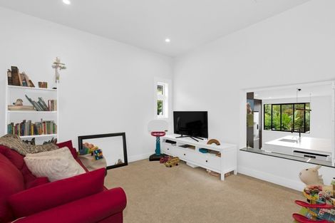 Photo of property in 44 West View Road, Westmere, Auckland, 1022