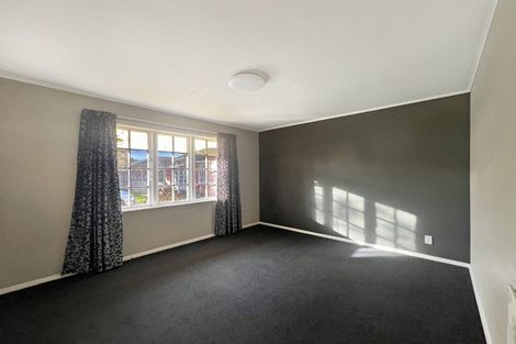 Photo of property in 2/1068 Fergusson Drive, Clouston Park, Upper Hutt, 5018