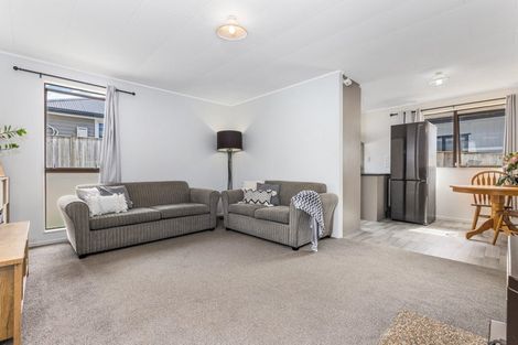 Photo of property in 7d Collingwood Road, Waiuku, 2123