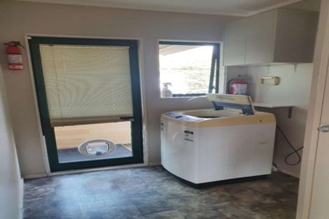 Photo of property in 3a Mawney Road, Henderson, Auckland, 0610