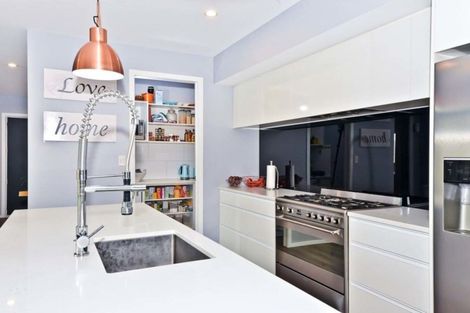 Photo of property in 4 Kemble Place, Flagstaff, Hamilton, 3210