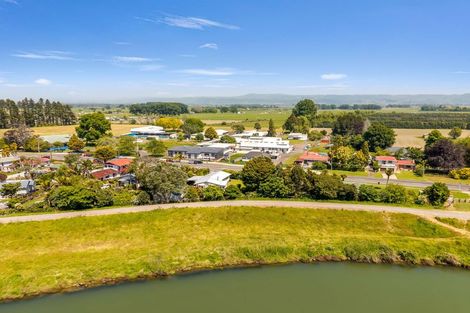 Photo of property in 81 College Road, Edgecumbe, 3120