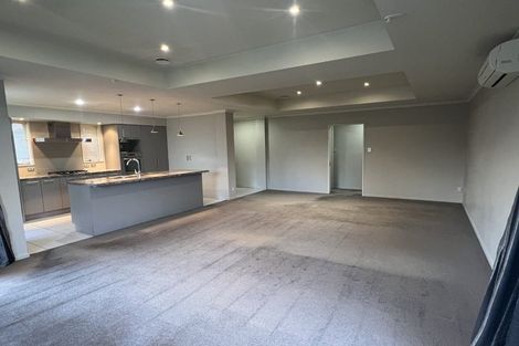 Photo of property in 10 Cridland Place, Halswell, Christchurch, 8025