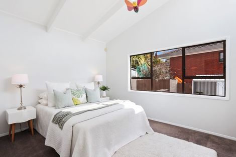 Photo of property in 9 Sturm Avenue, Massey, Auckland, 0614