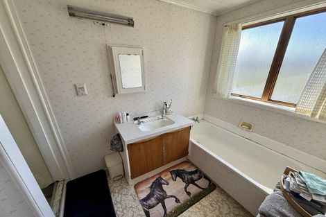 Photo of property in 21 Lochmaben Road, Tokoroa, 3420