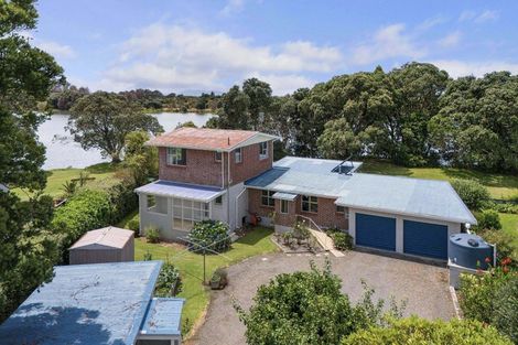 Photo of property in 10 Roretana Drive, Athenree, Katikati, 3177