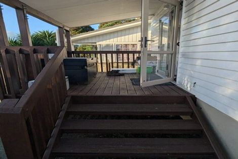 Photo of property in 22 Burbank Avenue, Manurewa, Auckland, 2102