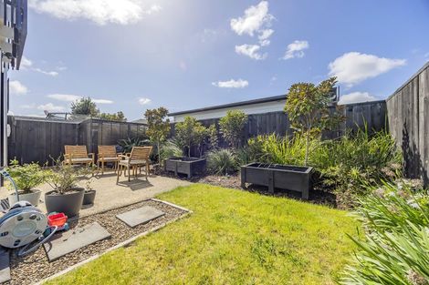 Photo of property in 97 Schoolside Road, Kumeu, 0810
