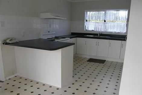 Photo of property in 2/12 Millen Avenue, Pakuranga, Auckland, 2010