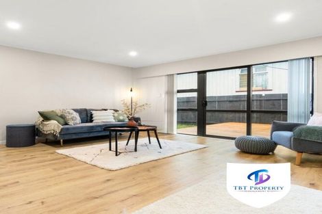 Photo of property in 1/735 Massey Road, Mangere, Auckland, 2022