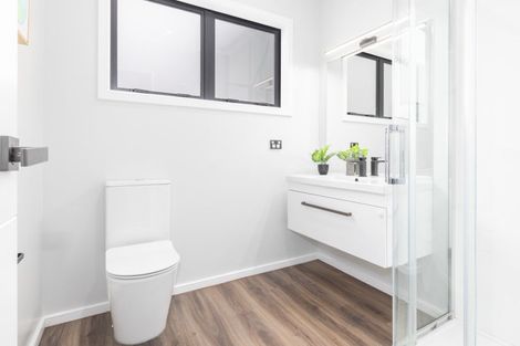 Photo of property in 4 Rotorua Grove, Aotea, Porirua, 5024