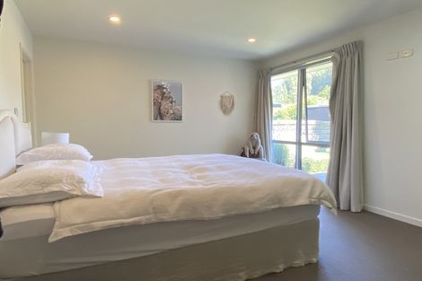 Photo of property in 42 Sylvan Street, Lake Hayes, Queenstown, 9304