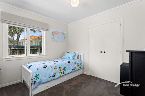 Photo of property in 1/105 Nile Road, Milford, Auckland, 0620