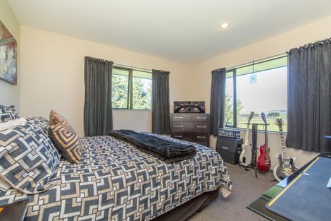 Photo of property in 195 Mound Road, Broomfield, 7482