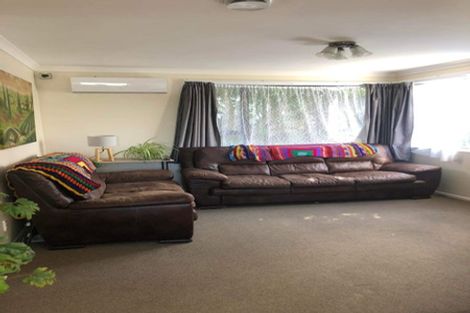Photo of property in 25 Hiwi Crescent, Titahi Bay, Porirua, 5022