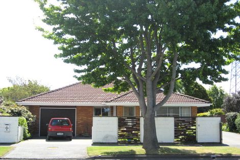 Photo of property in 1/4 Witbrock Crescent, Burnside, Christchurch, 8053