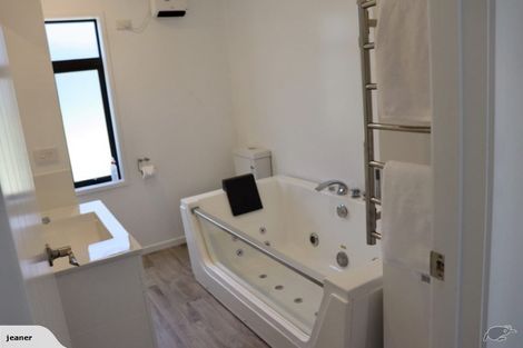 Photo of property in 2 Park Avenue Mews, Ohakune, 4625