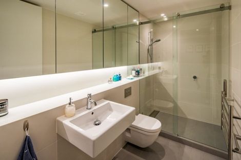 Photo of property in Clyde Quay Wharf, 5/8a Clyde Quay Wharf, Te Aro, Wellington, 6011