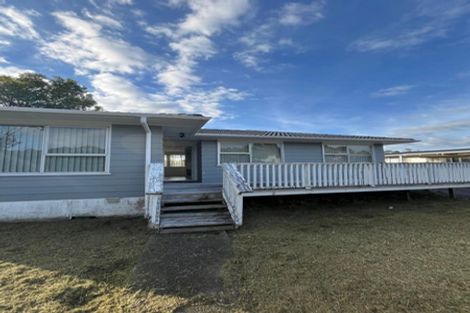 Photo of property in 99 Farquhar Road, Glendene, Auckland, 0602