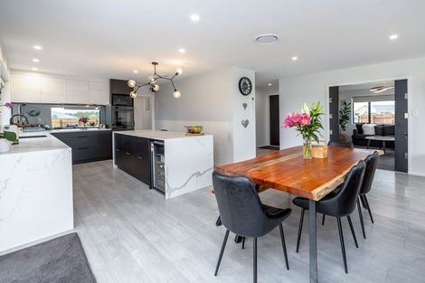 Photo of property in 8 Takahe Drive, Carterton, 5713