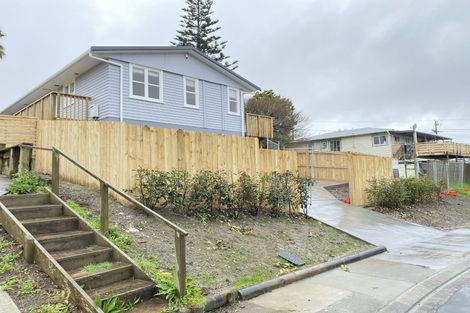 Photo of property in 9 Matama Road, Glen Eden, Auckland, 0602