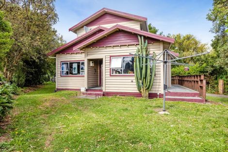 Photo of property in 76 Patu-kukupa Street, Manaia, 4612