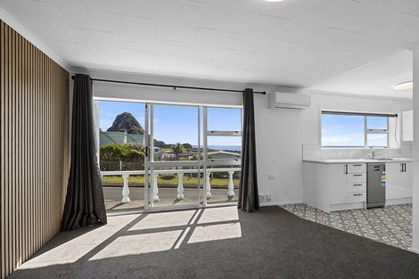 Photo of property in 27a Port View Crescent, Moturoa, New Plymouth, 4310