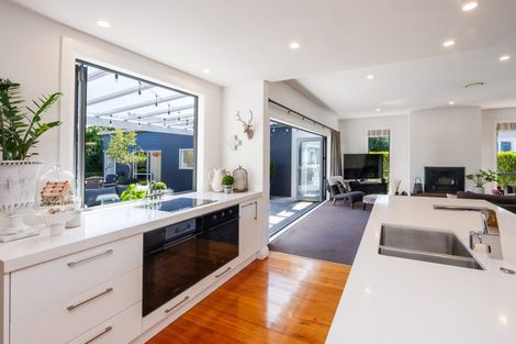 Photo of property in 92 Marne Street, Hokowhitu, Palmerston North, 4410