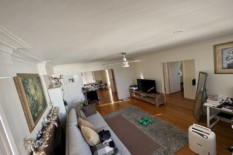 Photo of property in 1/172 Forrest Hill Road, Forrest Hill, Auckland, 0620