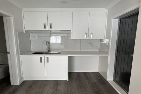 Photo of property in 28 Eskdale Road, Papakowhai, Porirua, 5024