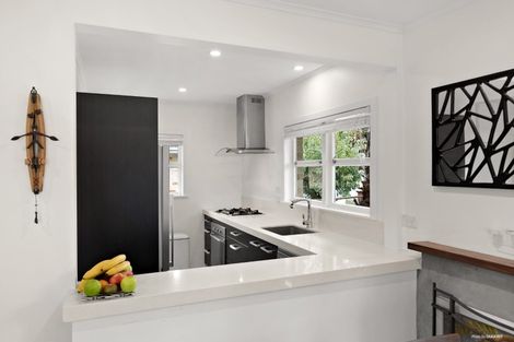 Photo of property in 2/9 Bowling Avenue, Epsom, Auckland, 1023