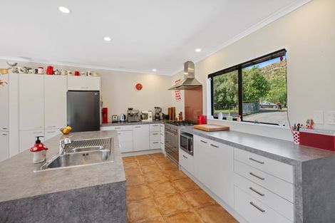 Photo of property in 45 Mahaki Road, Nikau Valley, Paraparaumu, 5032