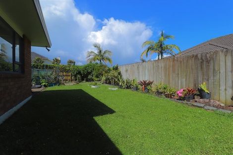 Photo of property in 104 Westerham Drive, Dannemora, Auckland, 2016