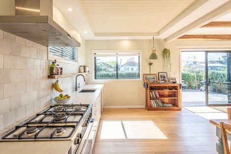 Photo of property in 7 Toi Street, Tawhero, Whanganui, 4501