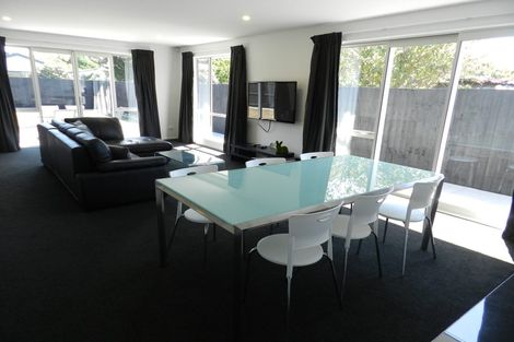 Photo of property in 92 Palmers Road, New Brighton, Christchurch, 8083